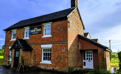 The exterior of the pub The New Inn at Winterbourne Monkton
